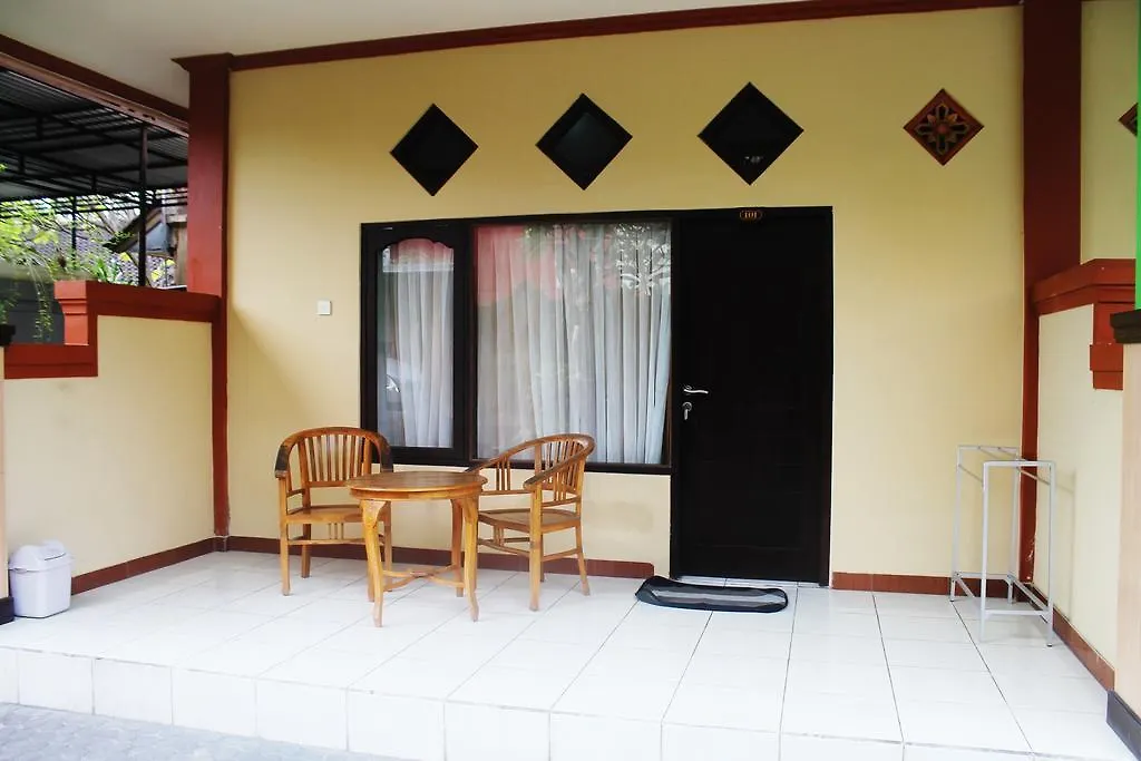 Taxa Otel Kuta Lombok 2*,